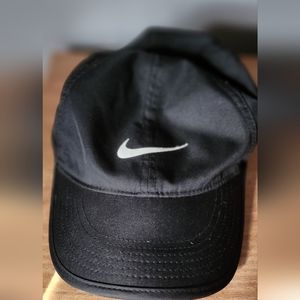 Nike running ball cap